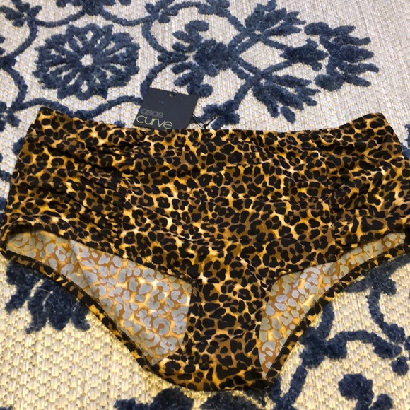 ASOS Curve Other - NWT ASOS Curve Swim Bikini Bottoms size 18